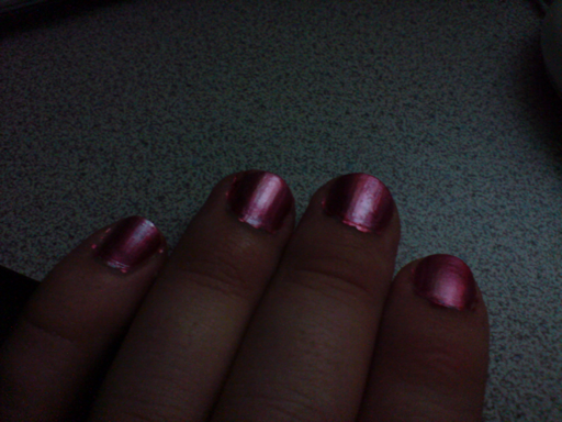 nails left